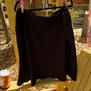 Black A-Line Women's Skirt - Sleek Everyday Style 24w